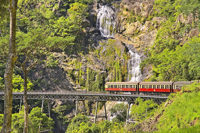Die Panoramaseilbahn in Kuranda im tropischen Regenwald von Australien