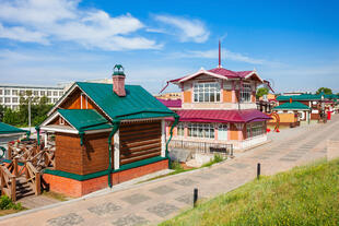 typische Holzhäuser in Irkutsk