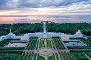 Peterhof in St. Petersburg von oben
