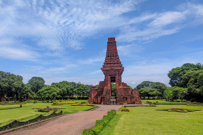Candi Bajang Ratu