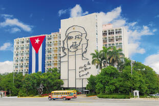 Innenministerium mit Gemälde von Che Guevara