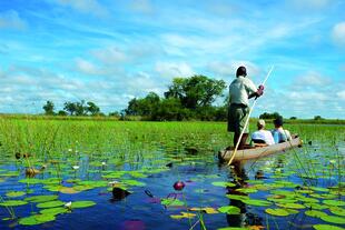 Floss auf dem Okavango