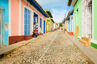 Farbenfrohe Häuserfassaden in Trinidad 