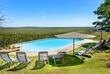 Pool inmitten der Natur