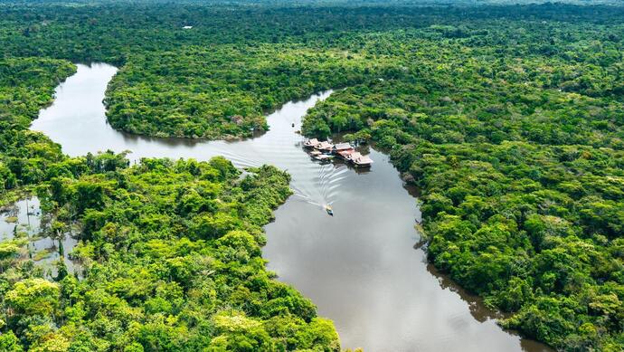 Sicht auf den Amazonas Fluss in Peru