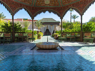 Innenhof im Jardin Secret in Marrakesch