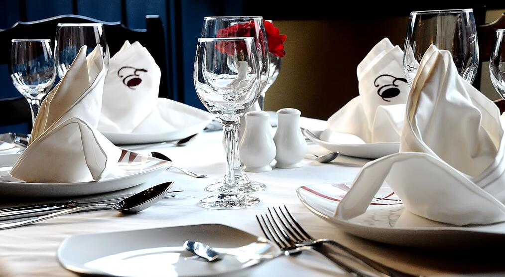 gedeckter Tisch im Restaurant