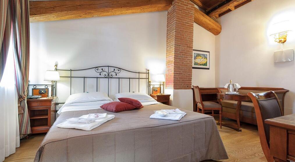 Hotel Malaspina - Zimmer