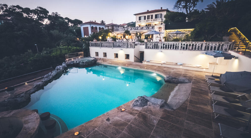Poolbereich der Villa Margherita