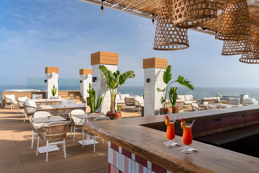 Rooftop Bar