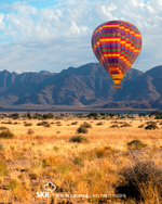 Namibia: Heißluftballon über der Wüste