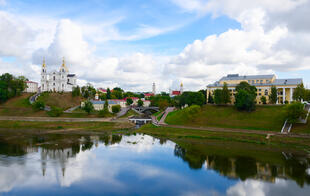 Blick über die Düna auf das historische Zentrum Vitebsks