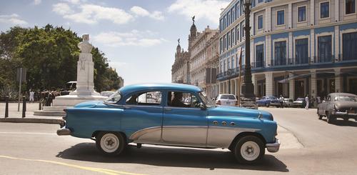 Straßenverkehr in Havanna