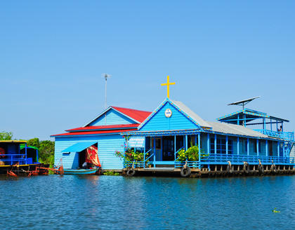 Kirche auf dem Tonle Sap