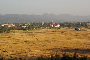 Ausblick von einem Berg in Vang Vieng