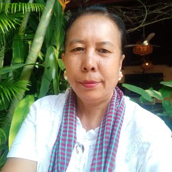 Reiseleiterin Phou Samnang