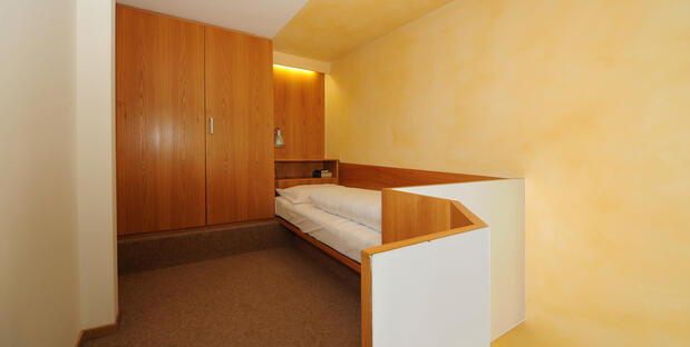 Zimmer im Kloster Neustift