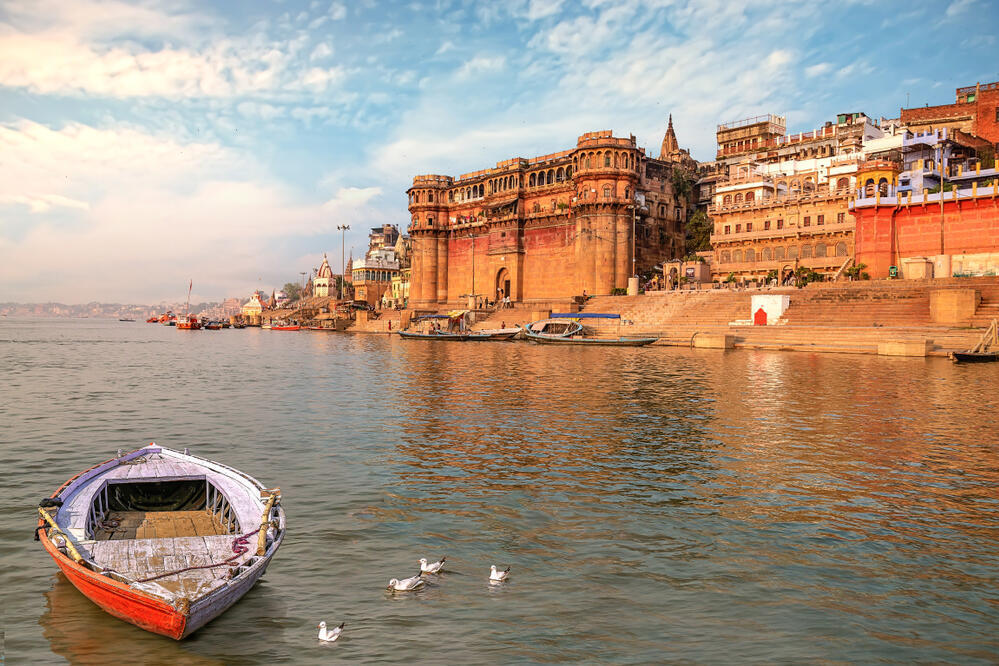 Boot auf dem Ganges in Varansi