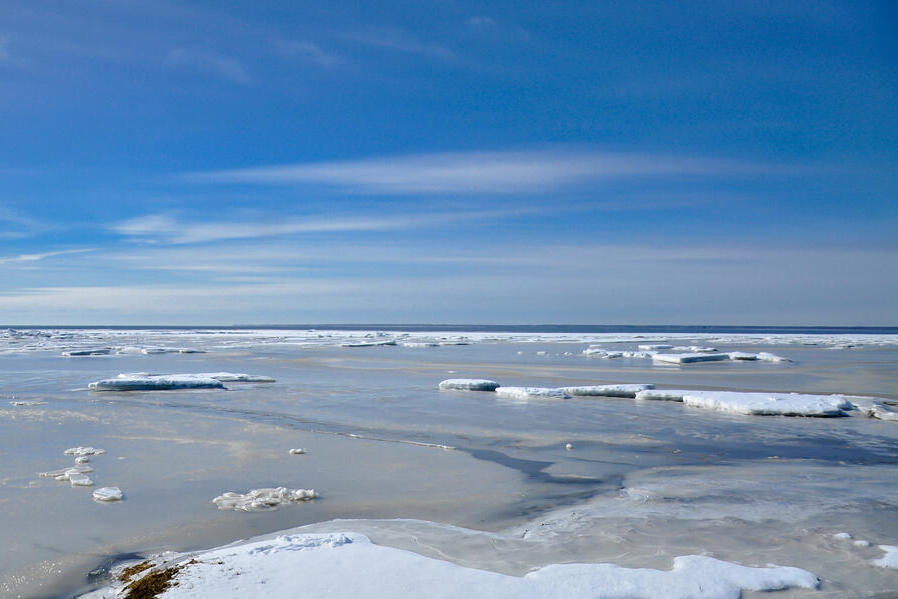 Küste von Pärnu im Winter