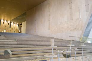Ausstellung im Grand Egyptian Museum in Kairo