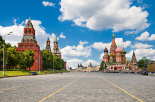 Roter Platz mit Kreml und Basilius-Kathedrale