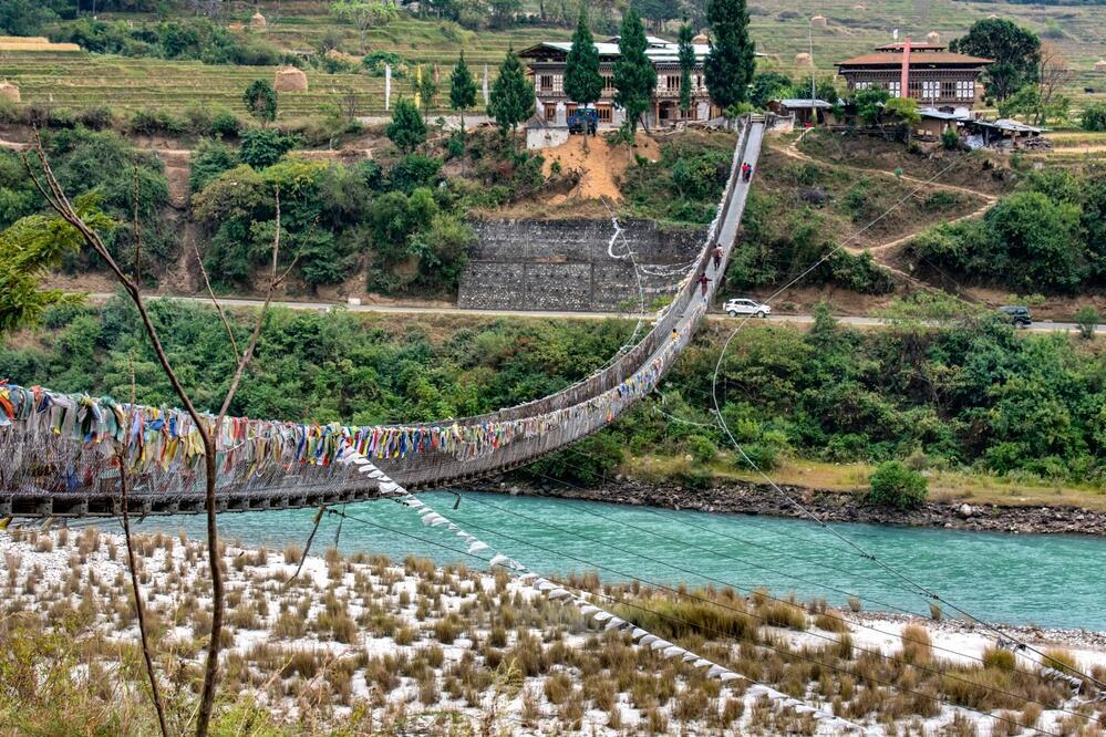 Hängebrücke am Po Chu Fluss