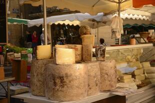 Markttag in Sarlat-La-Caneda 