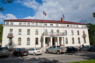 Aussenansicht Hotel Kolonna Césis