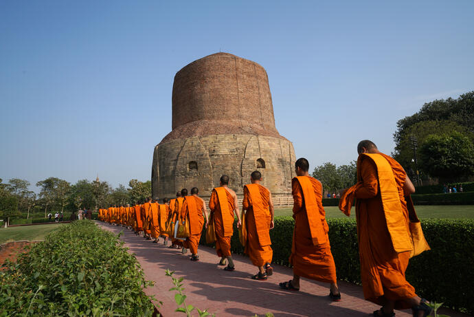 Dhamekh-Stupa in Sarnath  