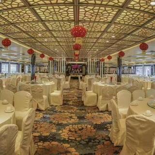 Restaurant auf dem Fluss-Kreuzfahrtschiff in China - CNRYAN