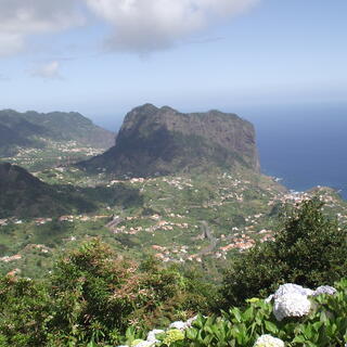 Blick Porto da Cruz von Portela