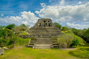 Blick auf Maya Ruine