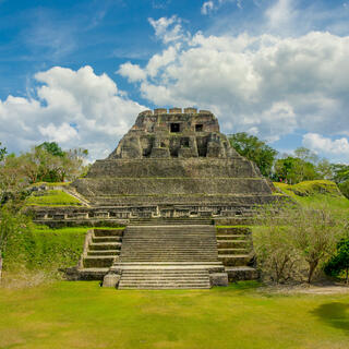 Blick auf Maya Ruine