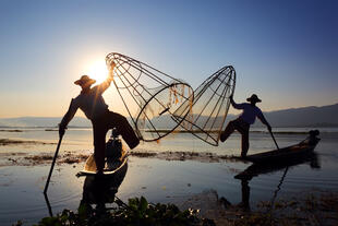Traditionell burmesische Fischer