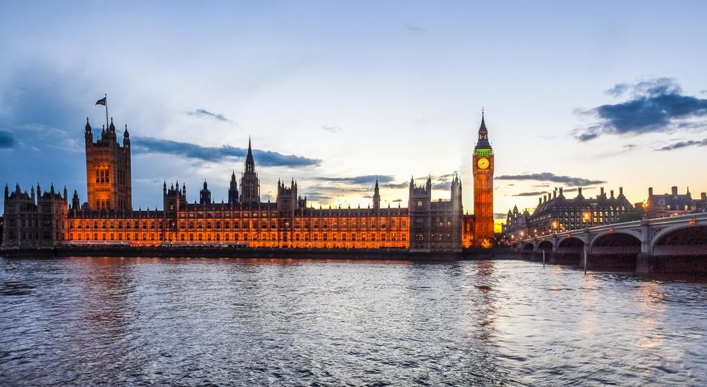 Westminsterpalast und Big Ben an der Themse in London, Großbritannien Reisen