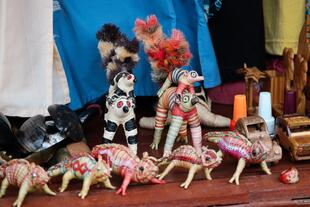 Souvenirs auf einem Markt