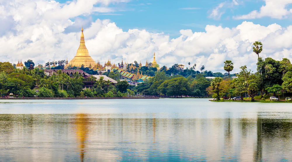 Blick auf die Shwedagon Pagode