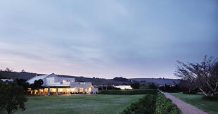 Spier Hotel bei Sonnenuntergang