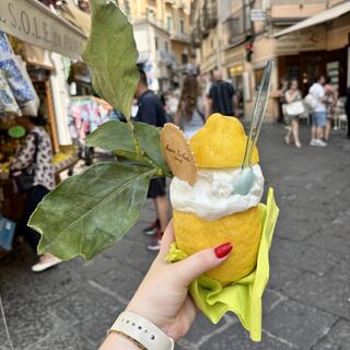 Zitroneneis in Amalfi 