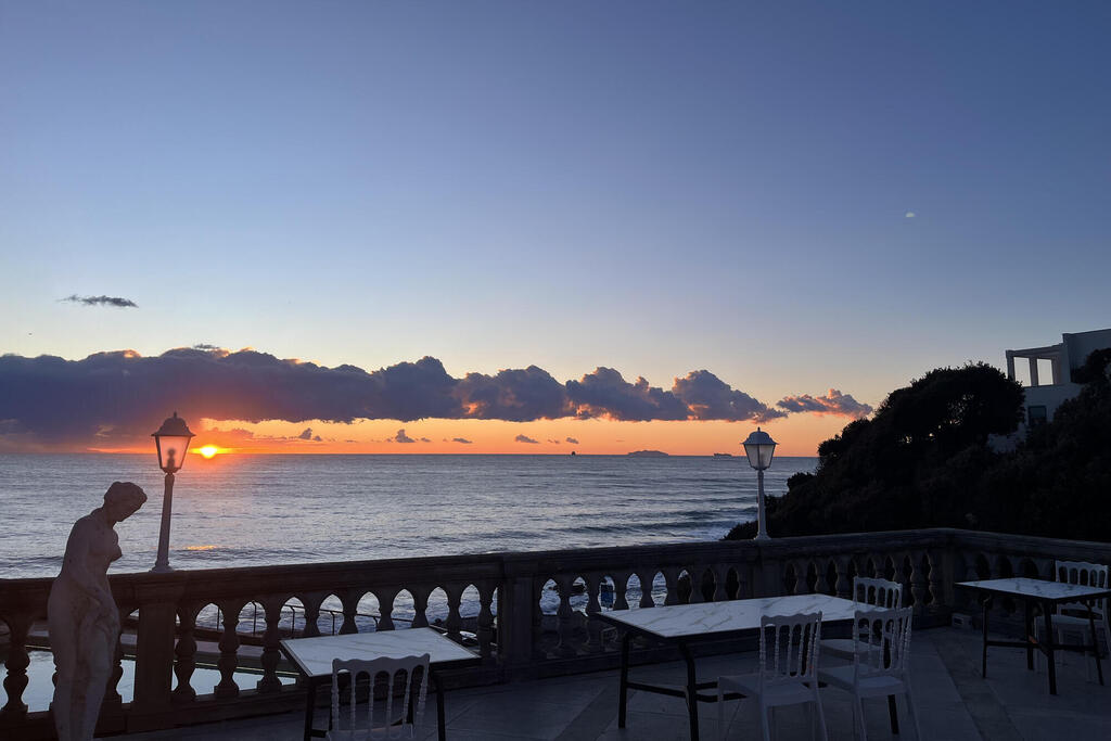 Ausblick bei Sonnenuntergang