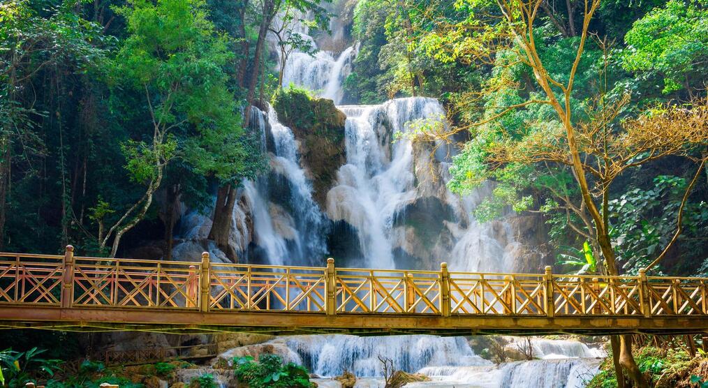 Kuang Si Wasserfälle bei einer Laos Rundreise