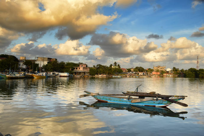 Fischerboote und Blick auf Negombo