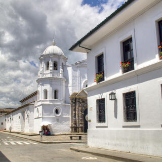 Typisch weiße Häuserfassade in Popayan