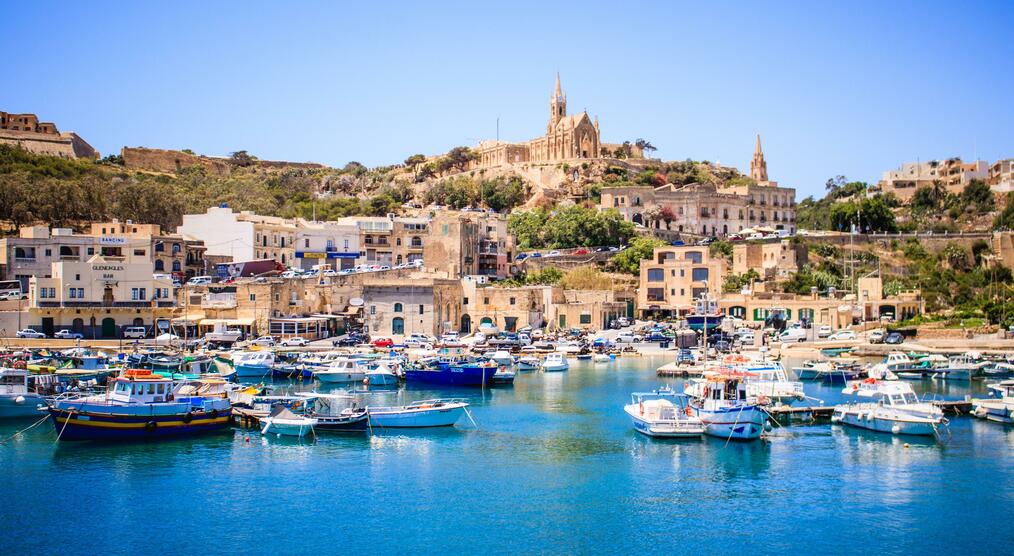 Blick auf Hafen auf Gozo Malta Reisen