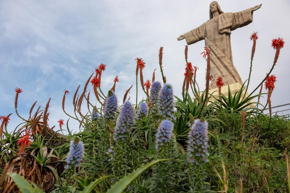 Christus-König-Statue in Garajau