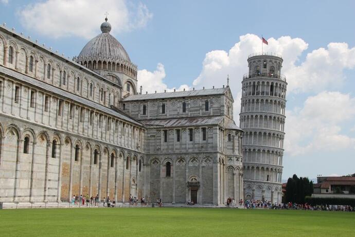 schiefer Turm von Pisa