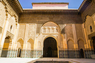Innenhof der Medersa Ben Youssef in Marrakesch