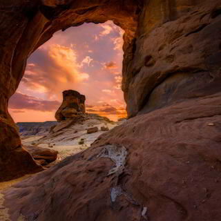 Sandsteinlandschaften von AlUla bei Sonnenuntergang