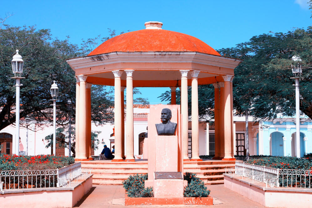 Glorieta auf dem Hauptplatz in Remedios