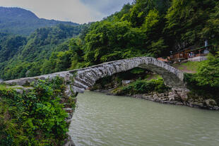 Makhuntseti Brücke 